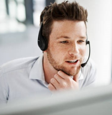 Texas Youth Helpline volunteer answering the text crisis line for teens and parents who need help.